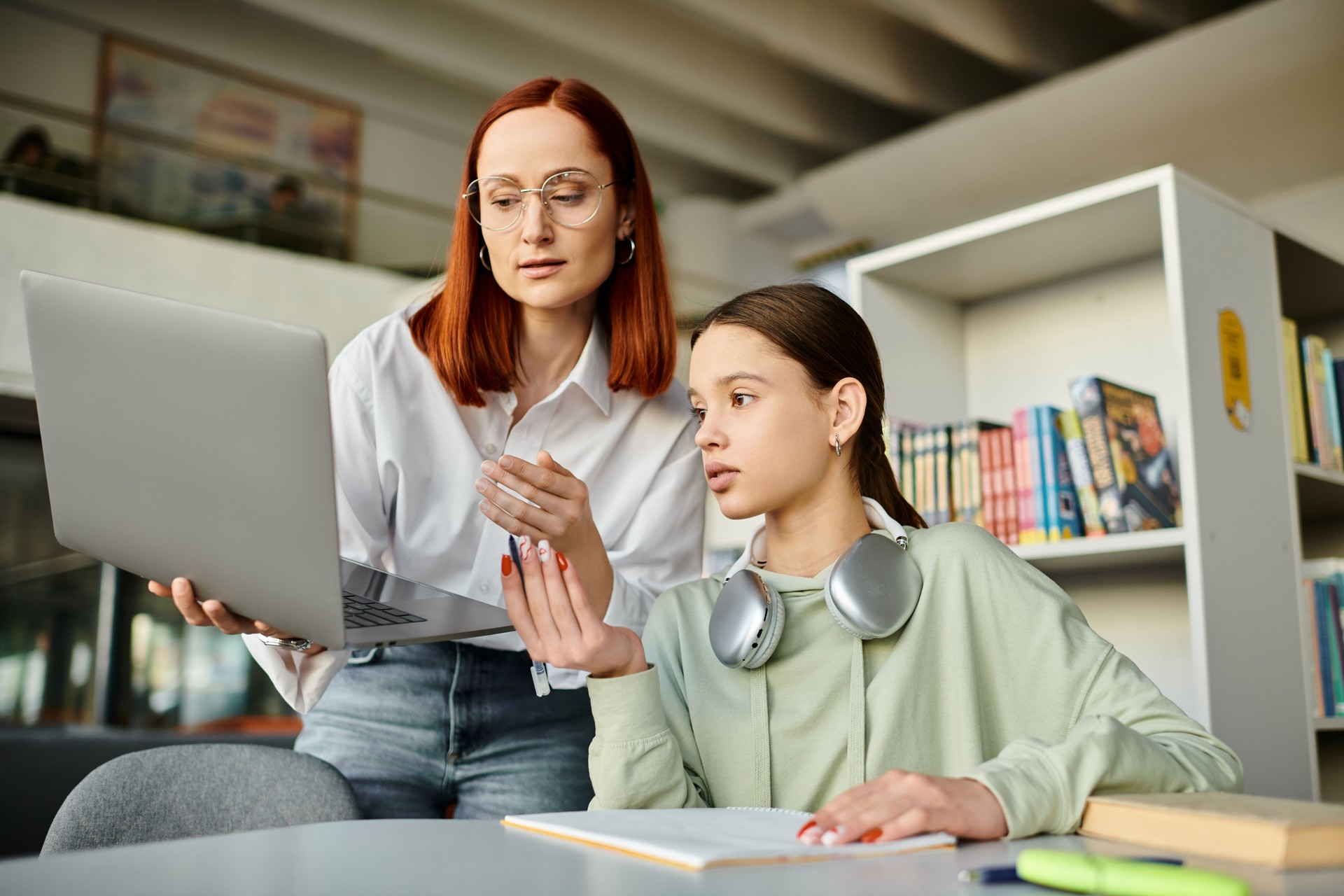 Dedicated tutor helps teenage in self development 